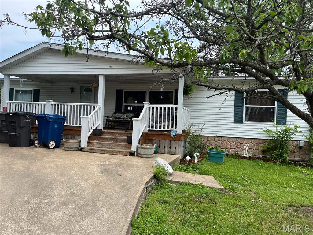 1671 Drake Ln Property Photo 1