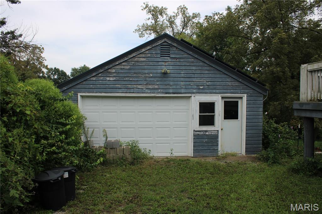 616 S. Washington St Property Photo 4