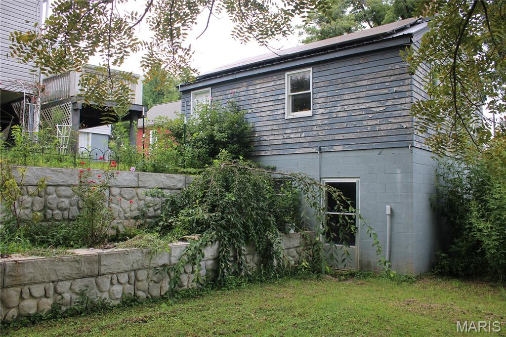 616 S. Washington St Property Photo 6