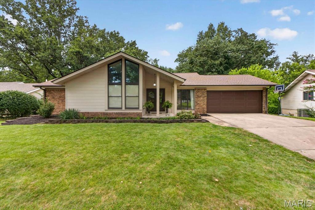15250 Kingsman Circle Property Photo 1