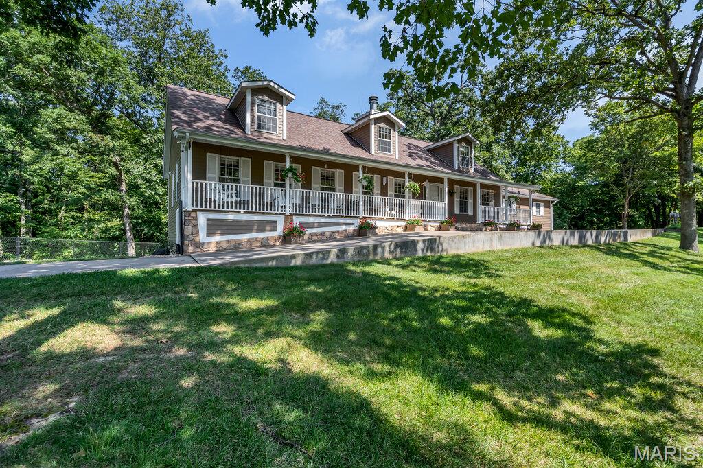 3025 Canman Lane Property Photo 4