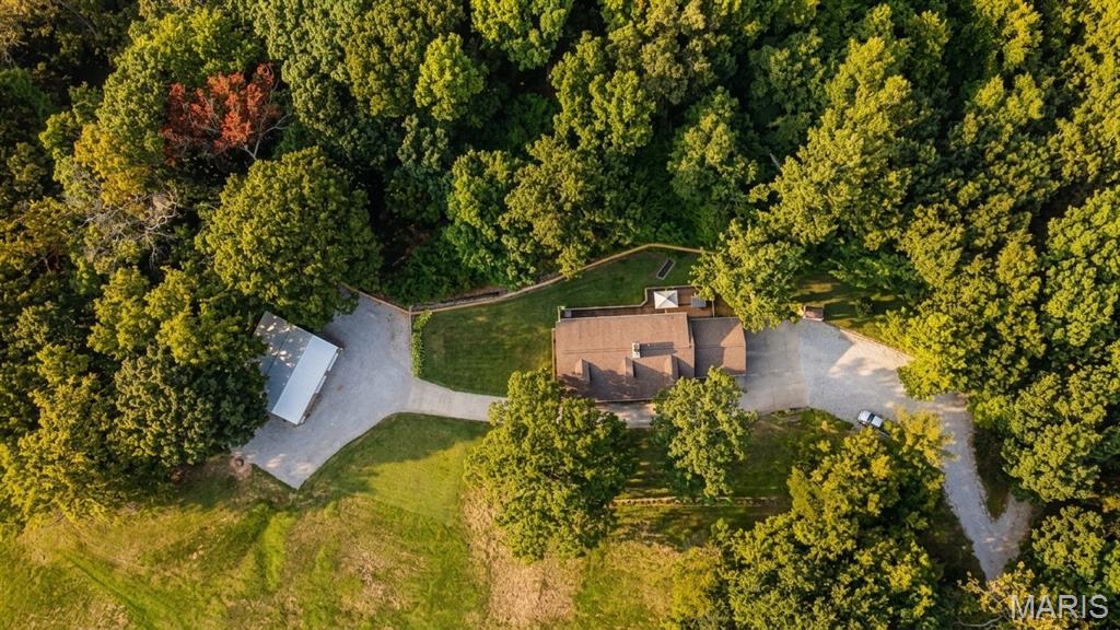3025 Canman Lane Property Photo 8