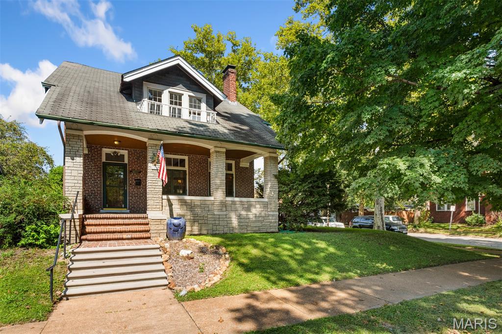 1103 Bellerive Boulevard Property Photo 1