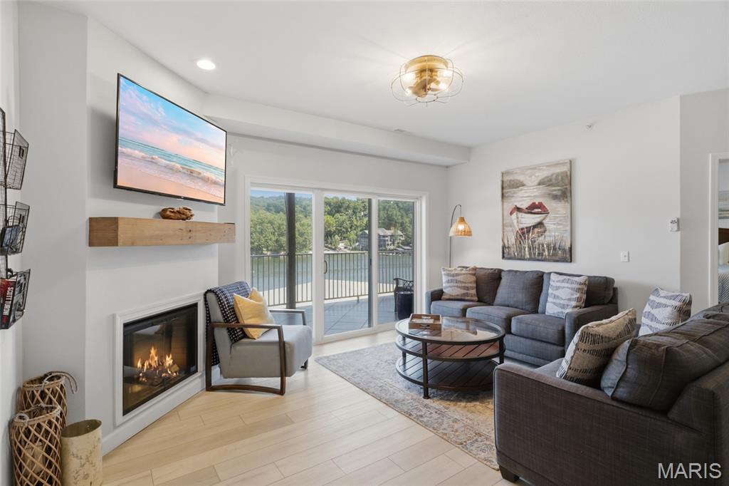 166 Oak Harbor Drive 3D