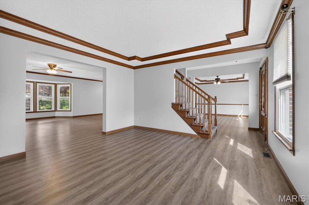 2546 Willow Knoll Drive Property Photo 4