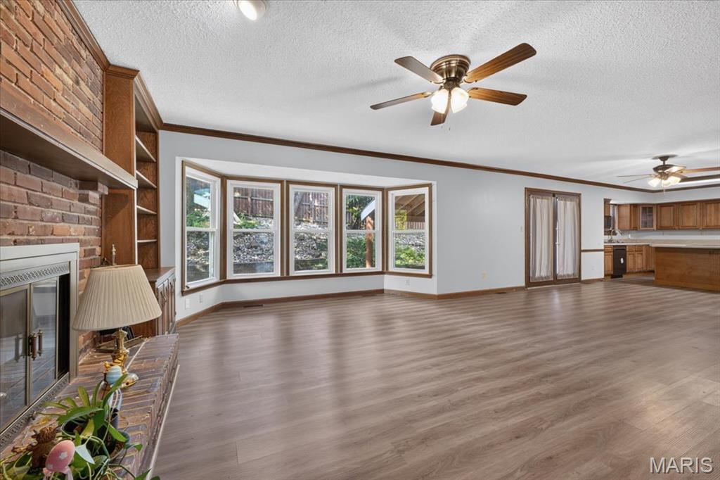 2546 Willow Knoll Drive Property Photo 6