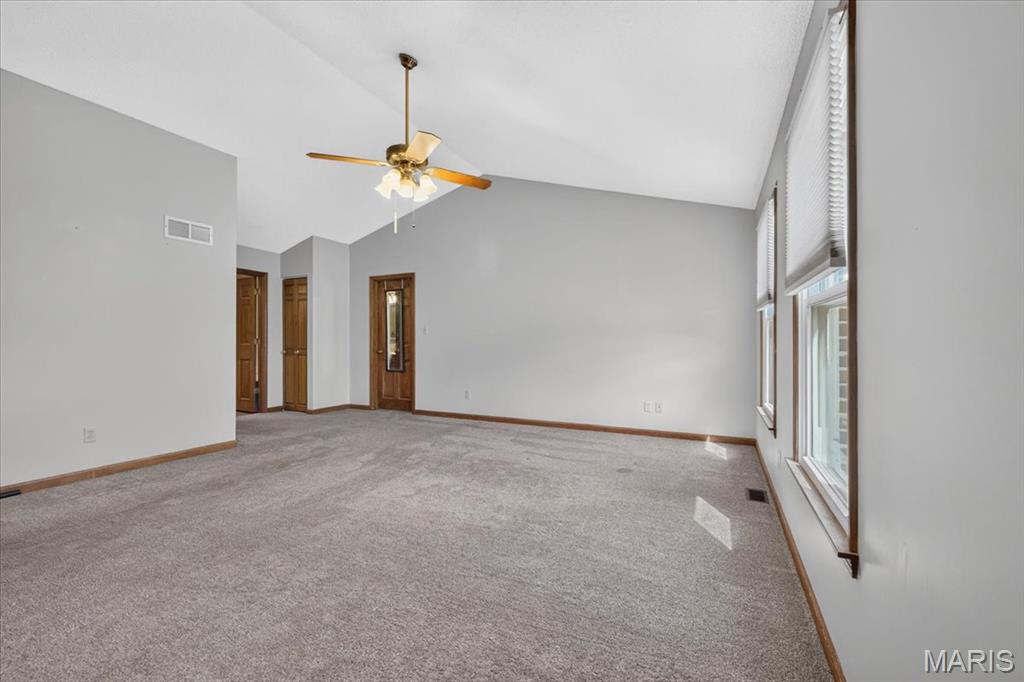 2546 Willow Knoll Drive Property Photo 17