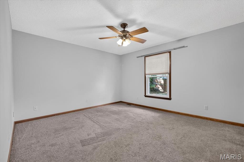 2546 Willow Knoll Drive Property Photo 23