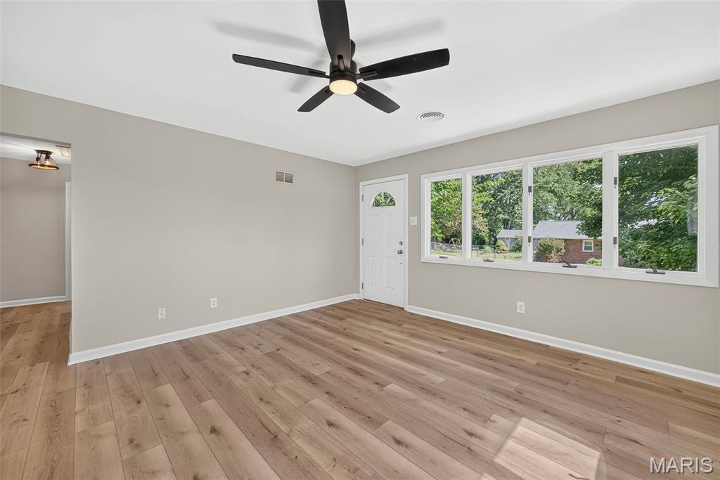 2701 Sibley Street Property Photo 6
