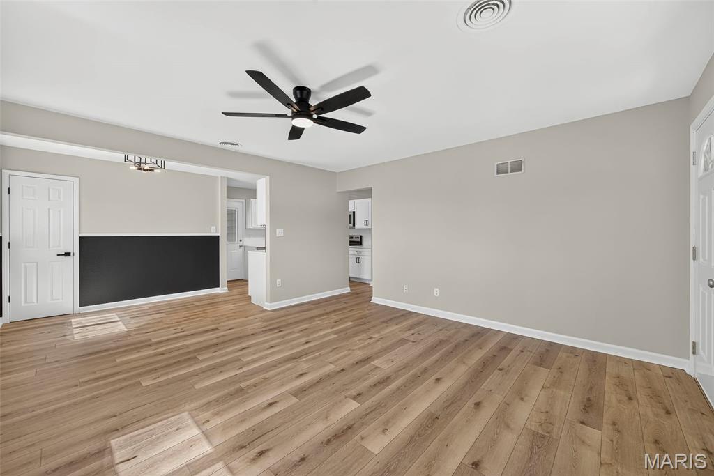 2701 Sibley Street Property Photo 7