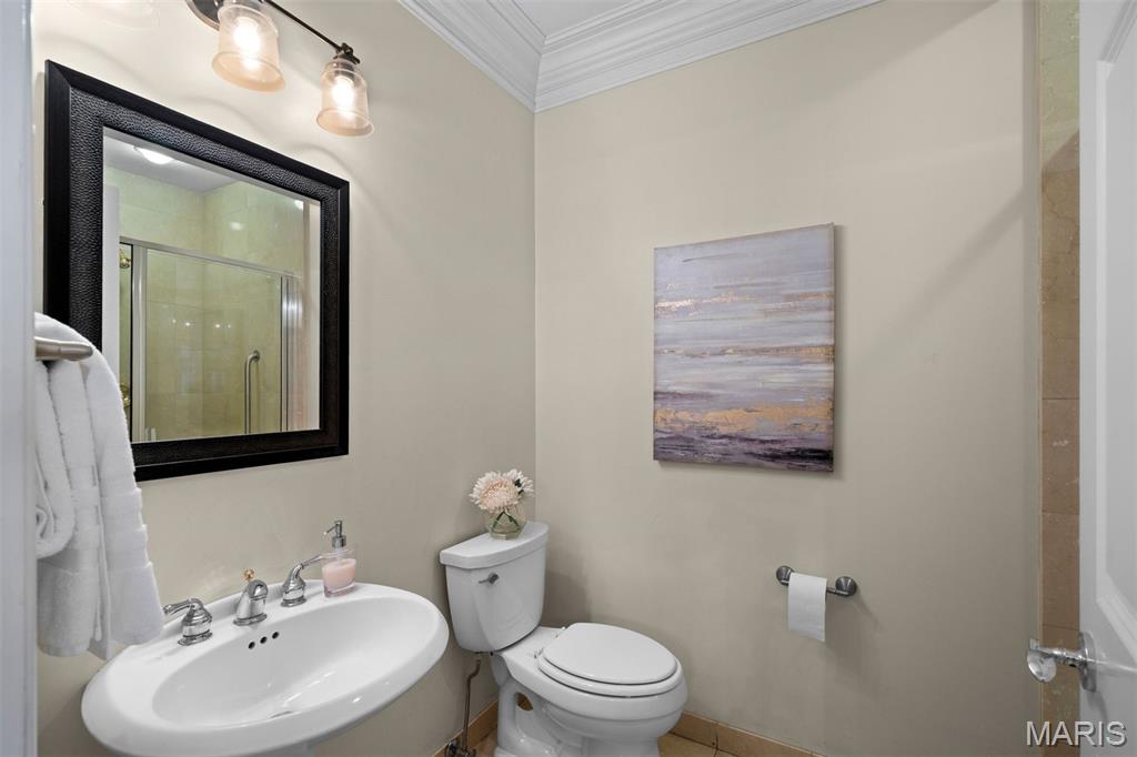 800 S Hanley Road 2b Property Photo 19
