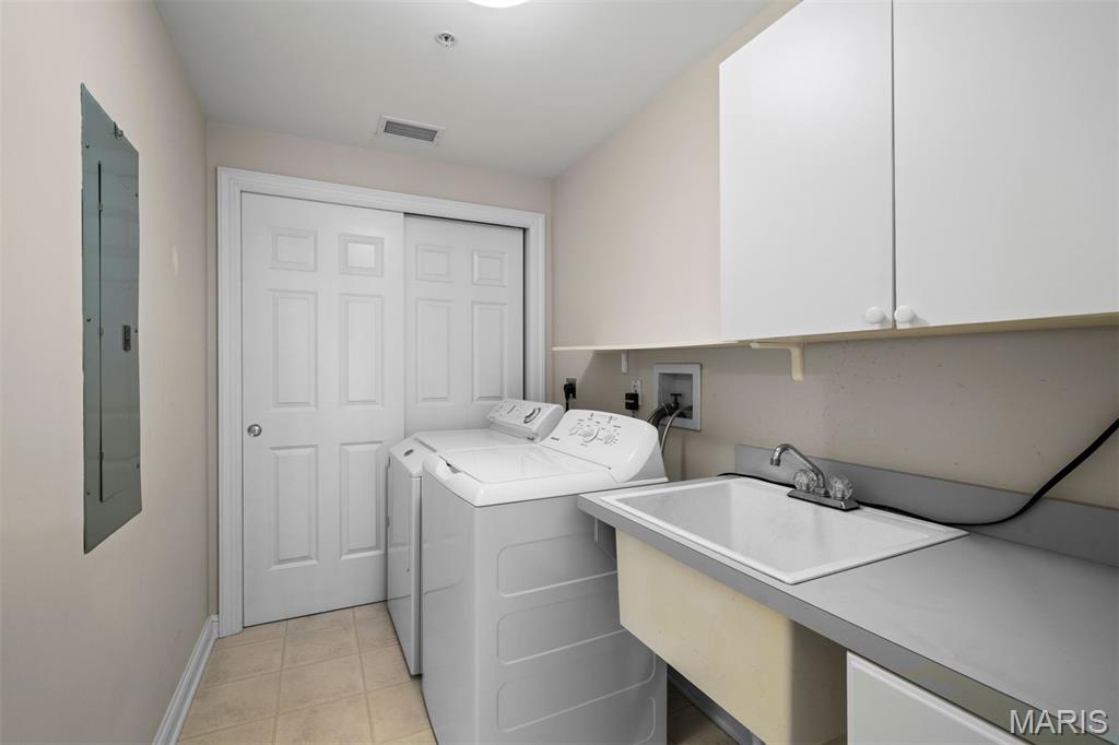 800 S Hanley Road 2b Property Photo 30