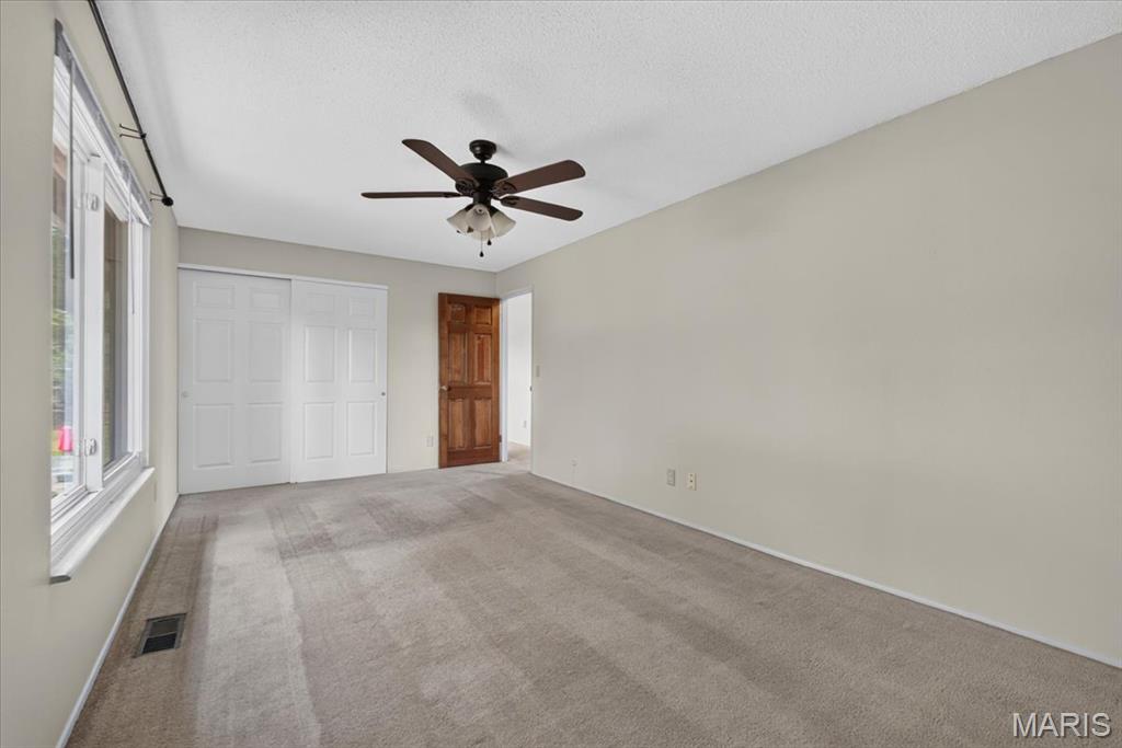689 Henry Avenue Property Photo 16