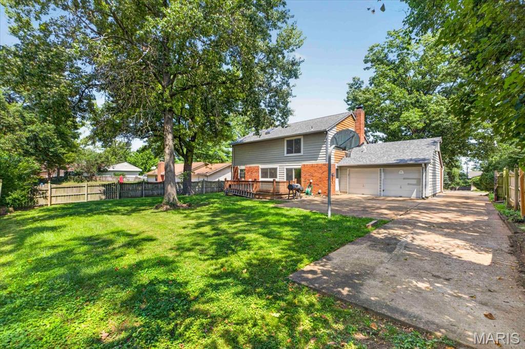 689 Henry Avenue Property Photo 29