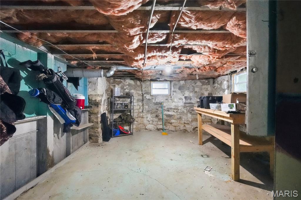 302 Shelby Street Property Photo 22