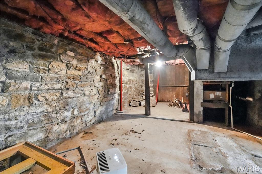 302 Shelby Street Property Photo 24