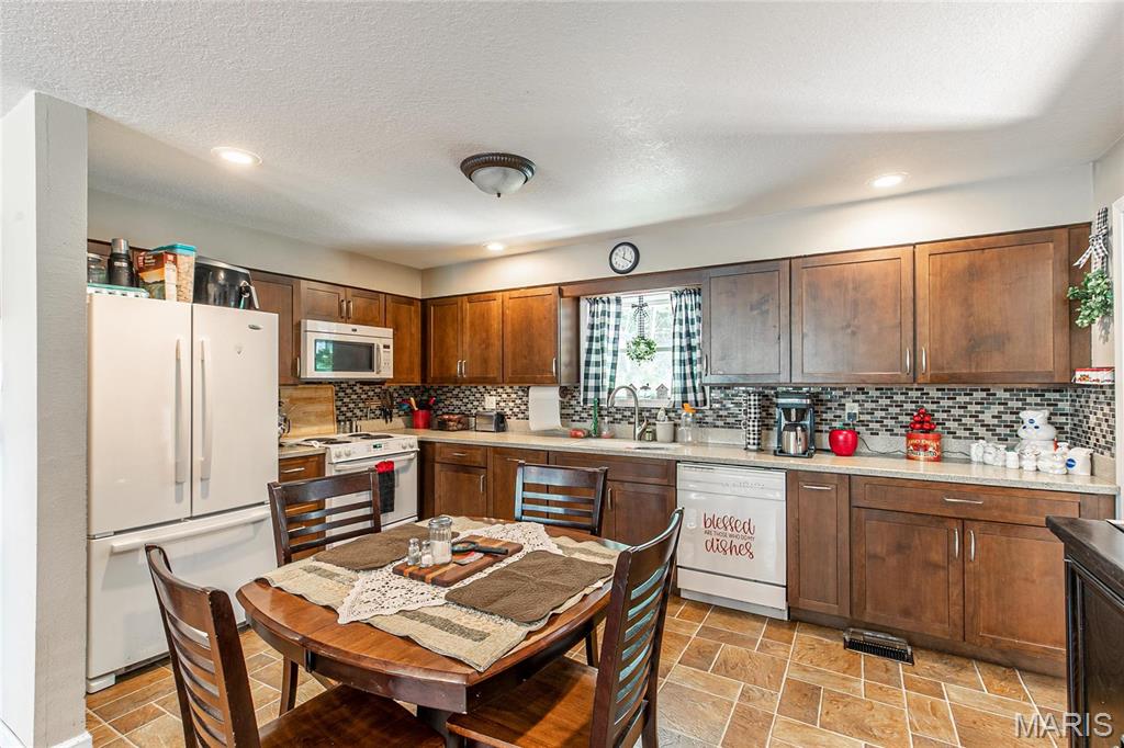 360 State Highway Hh Property Photo 6
