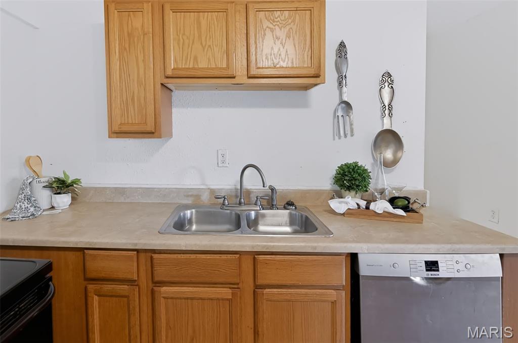 515 Mobile Street Property Photo 14