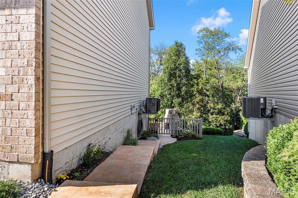1045 Hawkins Bend Drive Property Photo 80