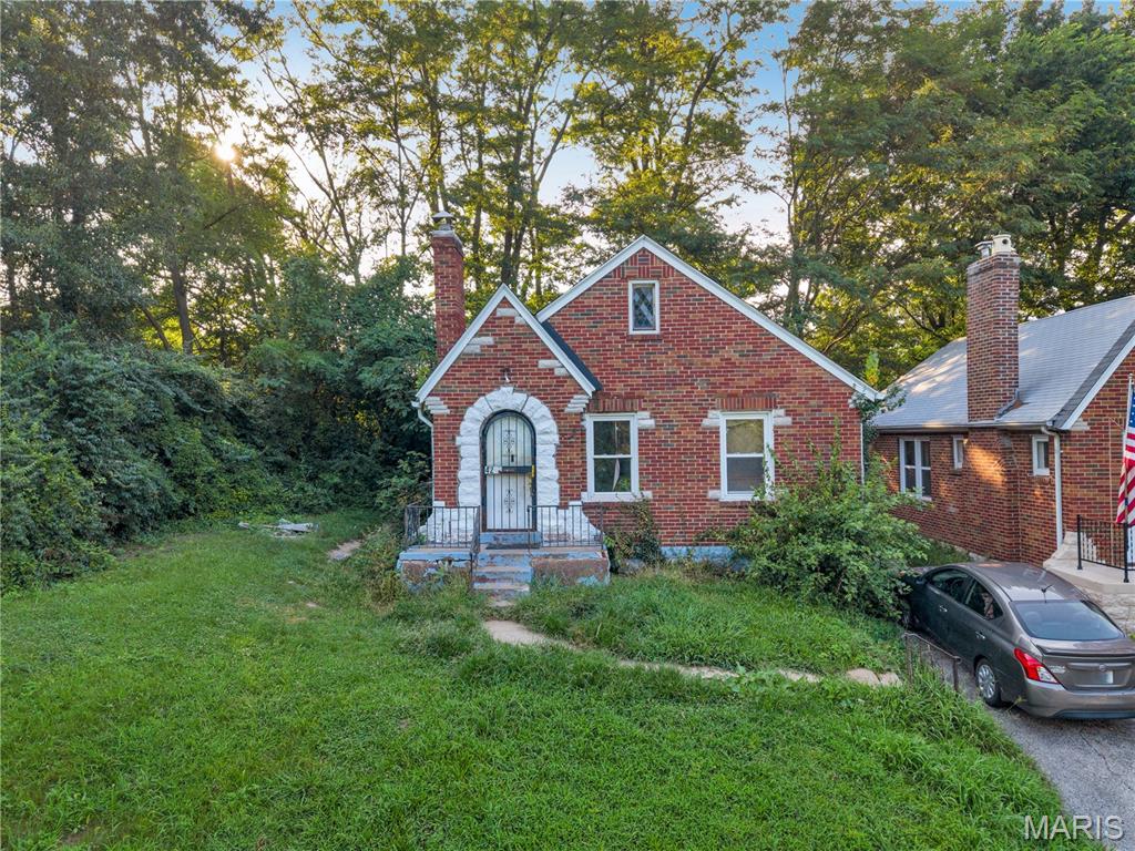 4207 Colonial Avenue Property Photo 4