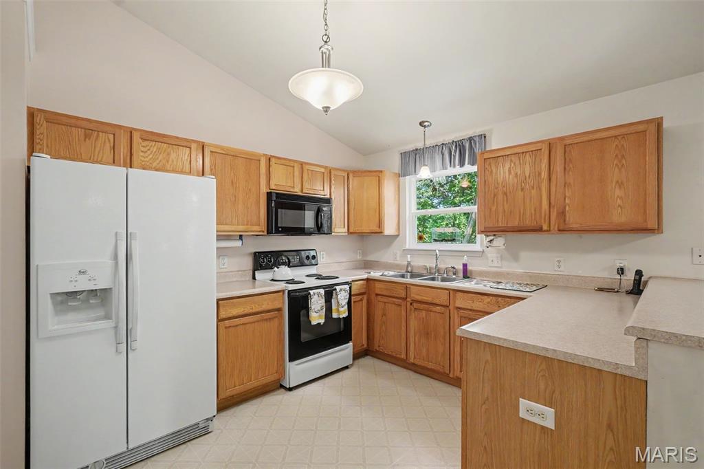 2180 Anthony Steven Court Property Photo 3