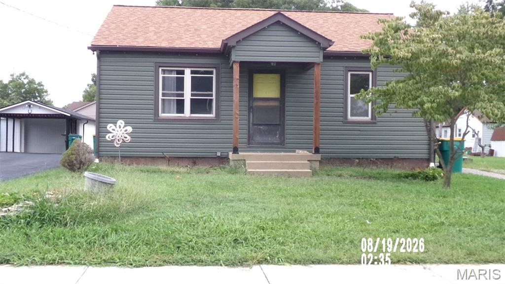 221 E Laurel Street Property Photo 1
