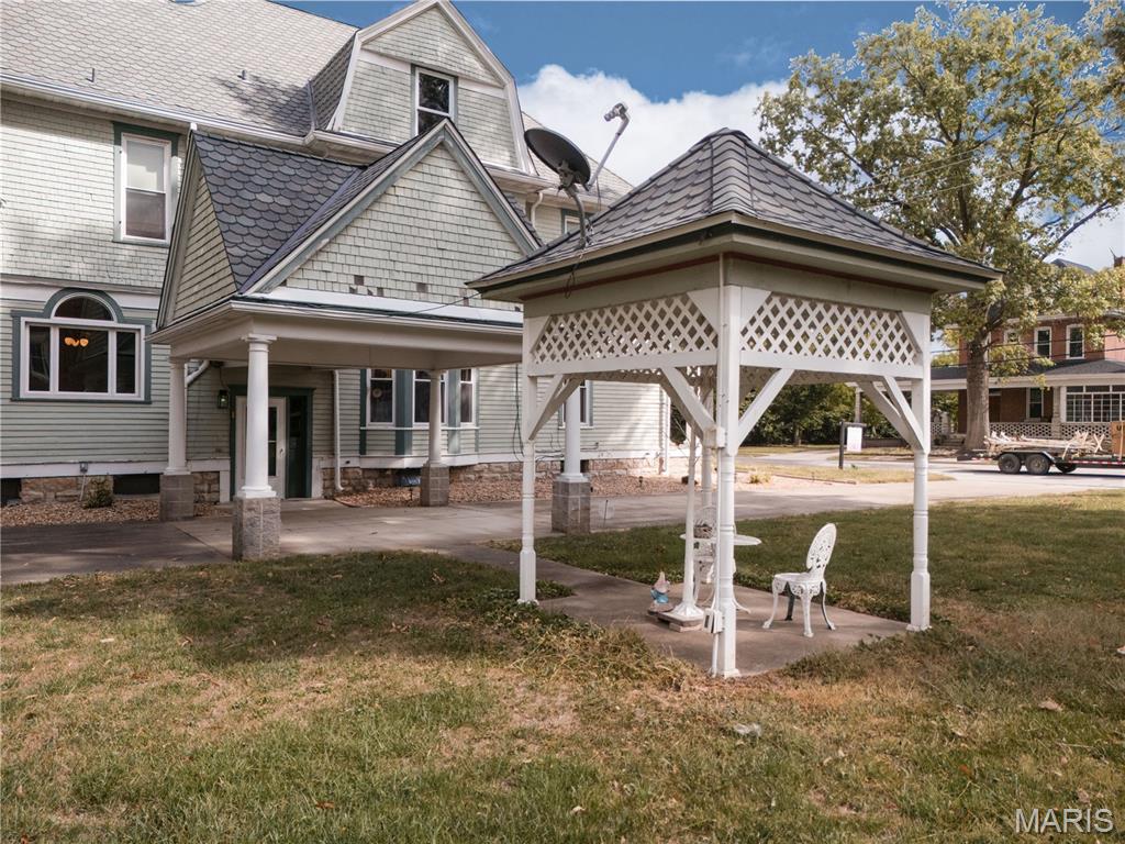 479 N Mill Street Property Photo 6