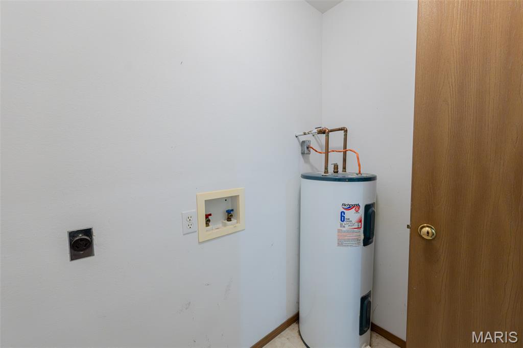 406 E Trades Drive Property Photo 22