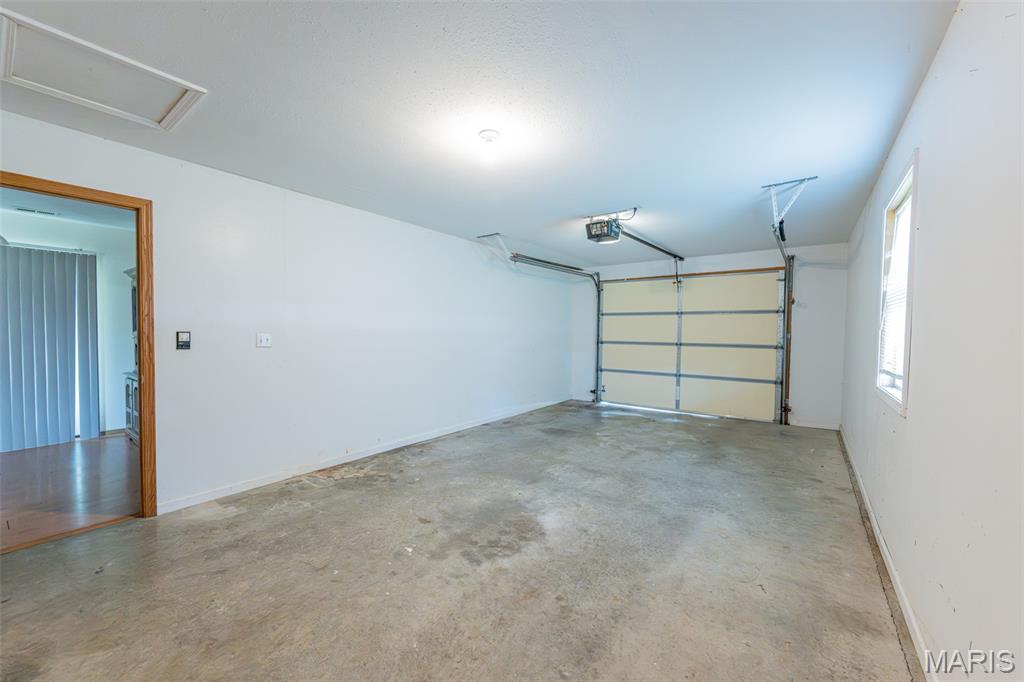 406 E Trades Drive Property Photo 28