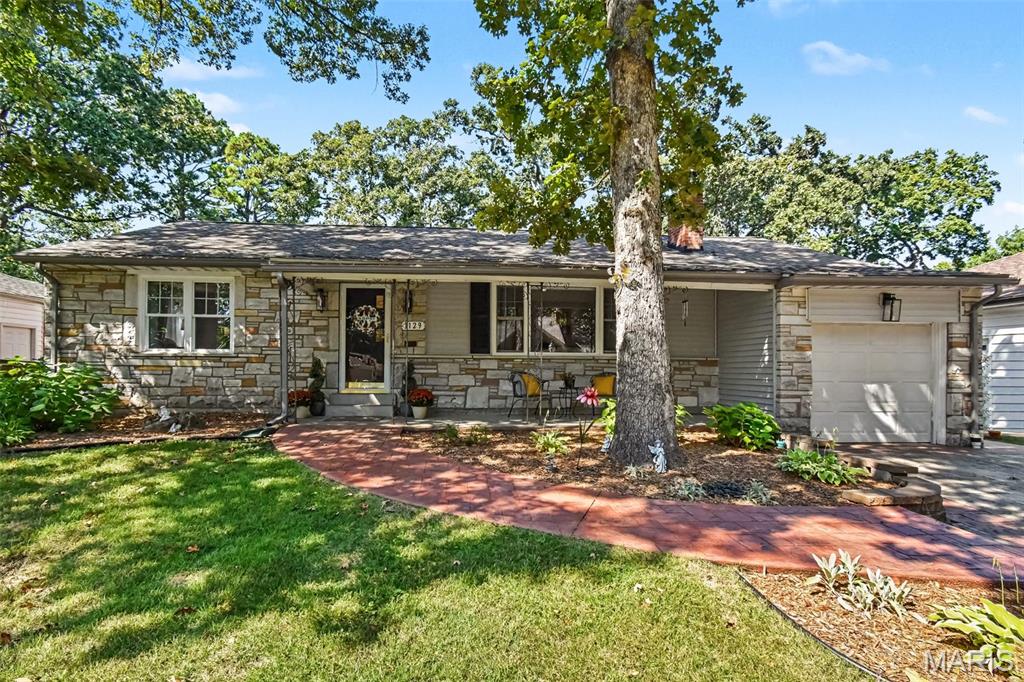 1129 Cheshire Lane Property Photo 1