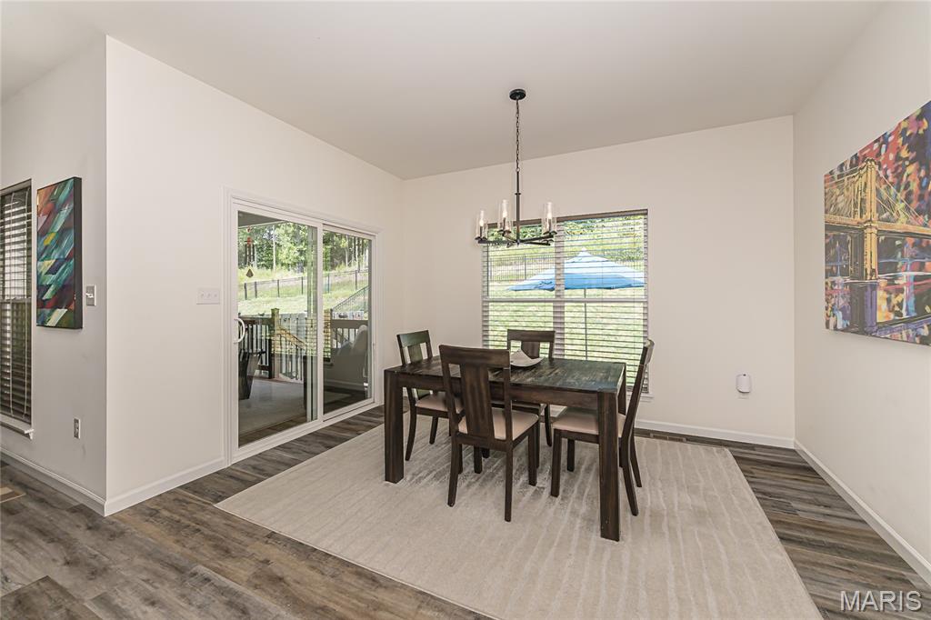 922 Boulder Crest Court Property Photo 13