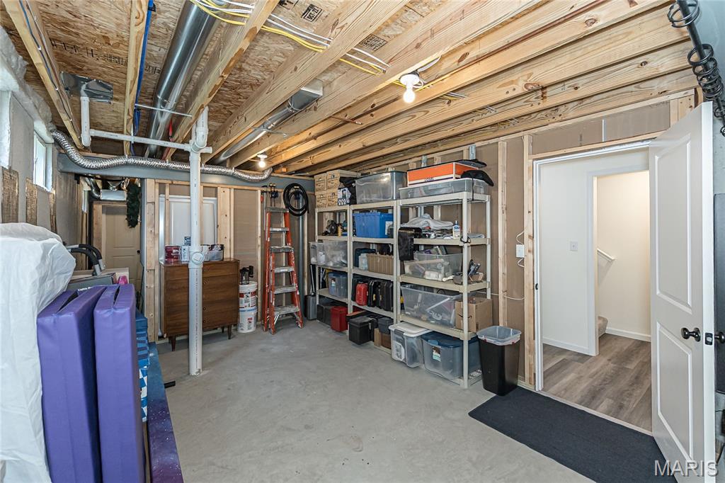 922 Boulder Crest Court Property Photo 27