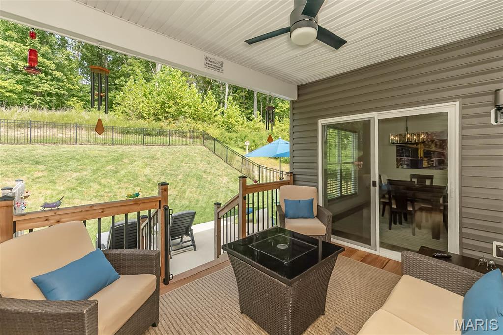 922 Boulder Crest Court Property Photo 43