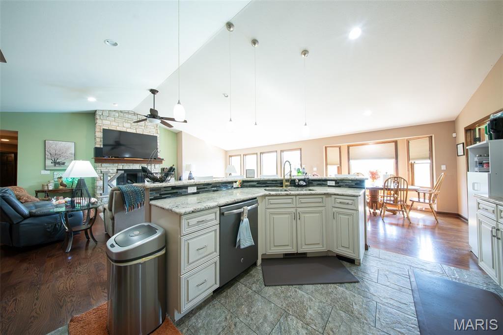 2202 Lindberg Road Property Photo 20