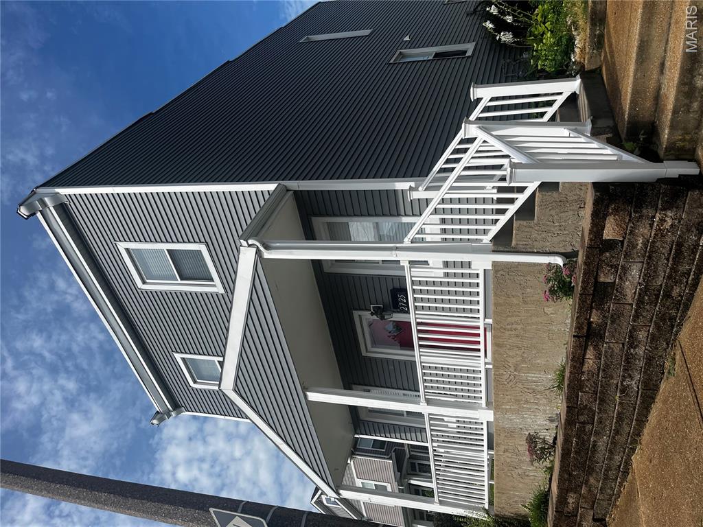 2725 January Avenue Property Photo 1