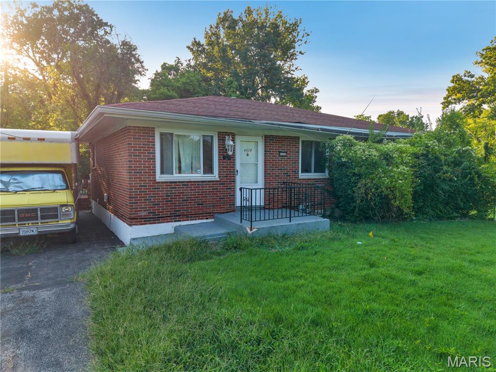 4505 Begg Boulevard Property Photo 1