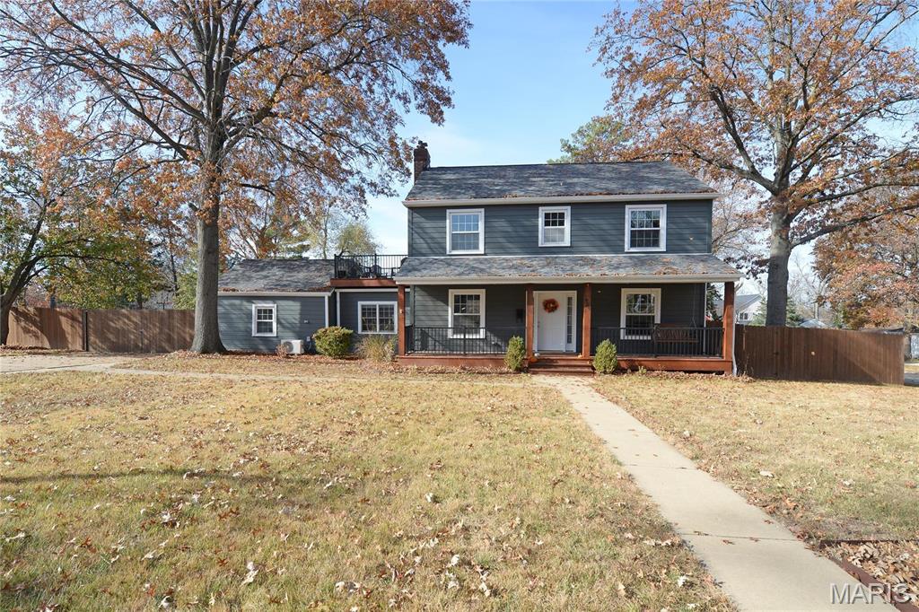 929 Robert Place Property Photo 2
