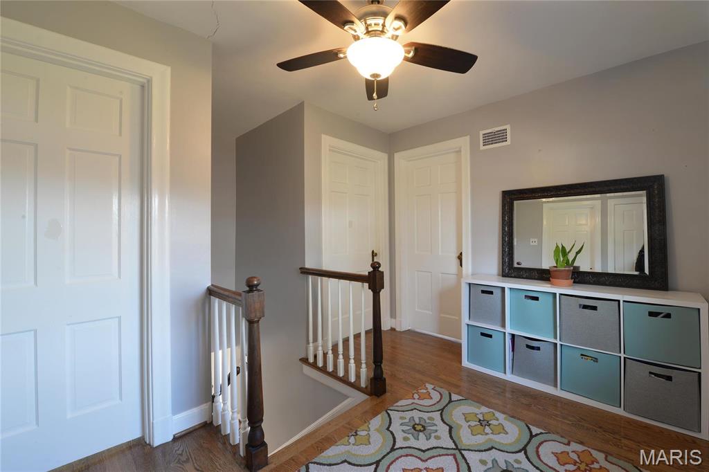929 Robert Place Property Photo 30