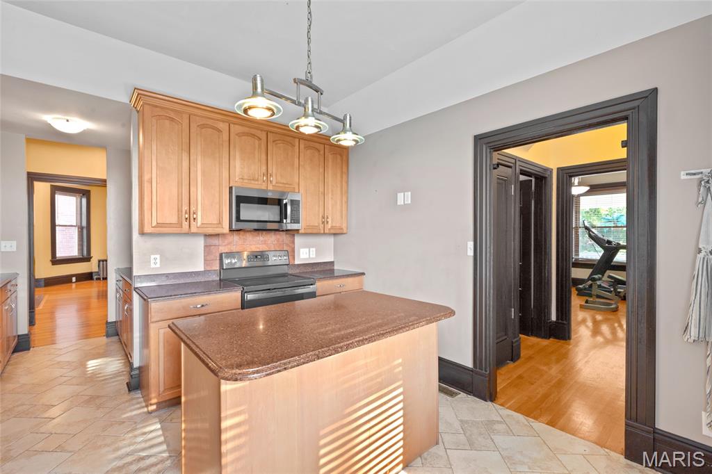6120 Victoria Avenue 0 Property Photo 16