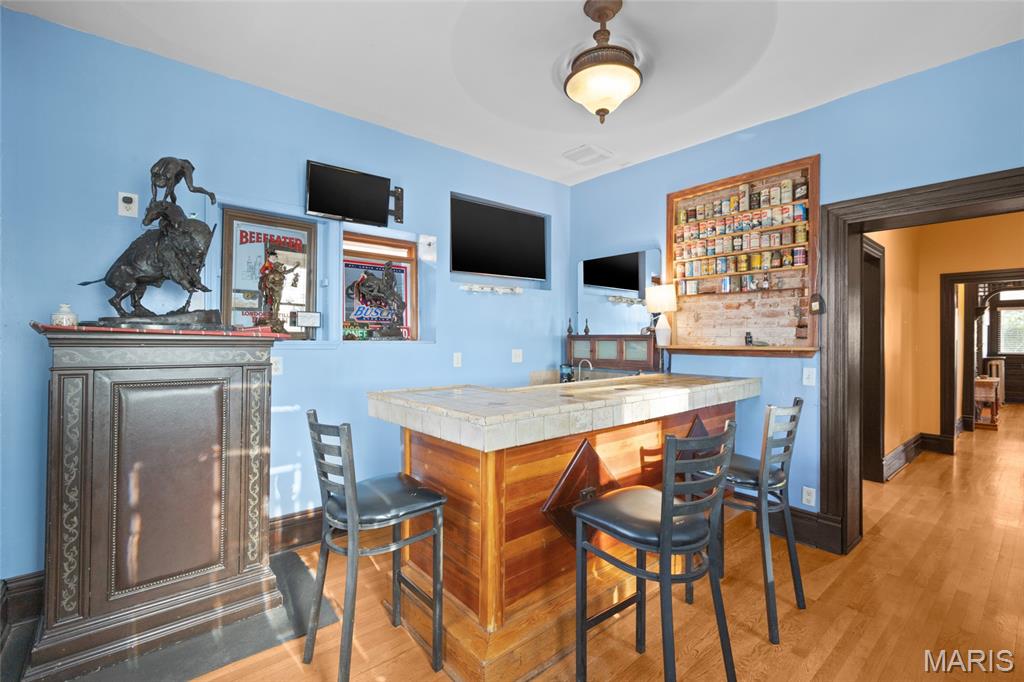6120 Victoria Avenue 0 Property Photo 24