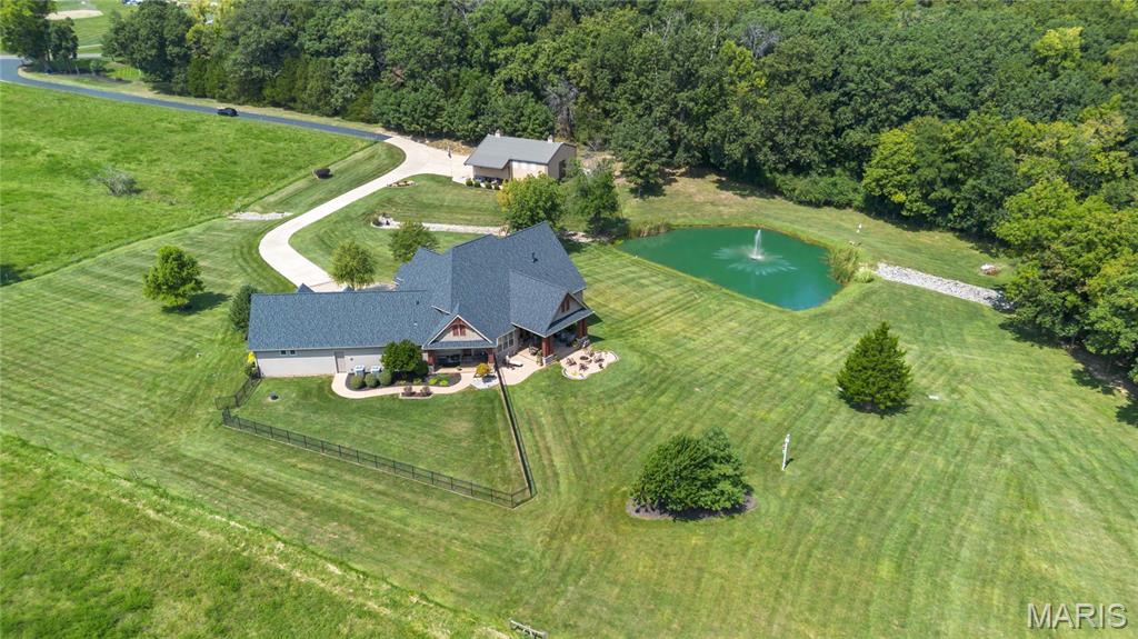 570 Patriotic Trail Property Photo 5