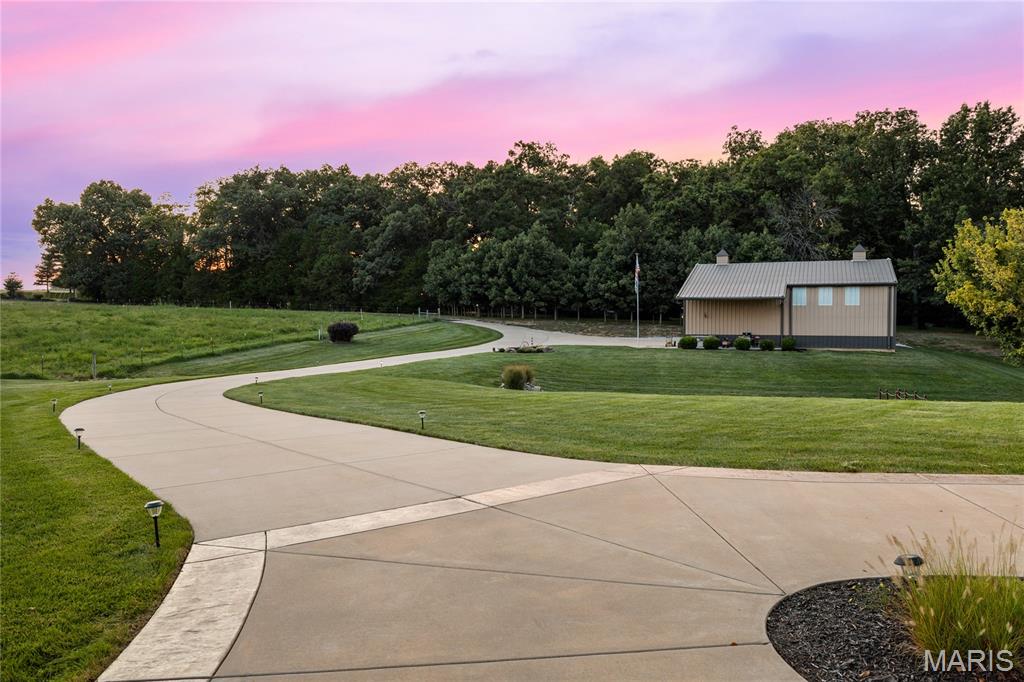 570 Patriotic Trail Property Photo 36