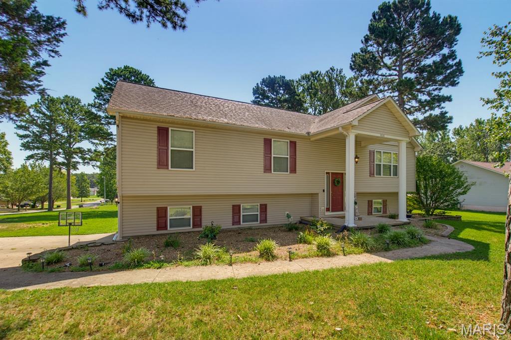 3038 Wolf Run Property Photo 1