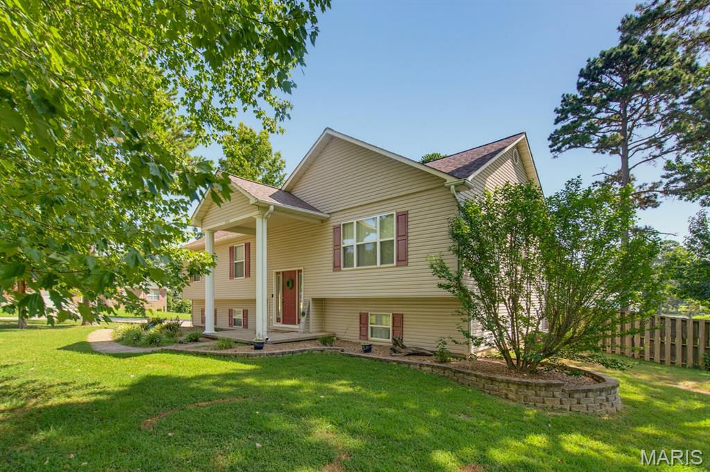 3038 Wolf Run Property Photo 3