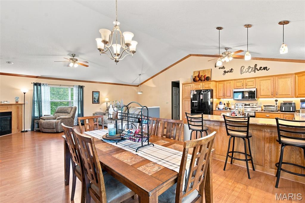 3038 Wolf Run Property Photo 8