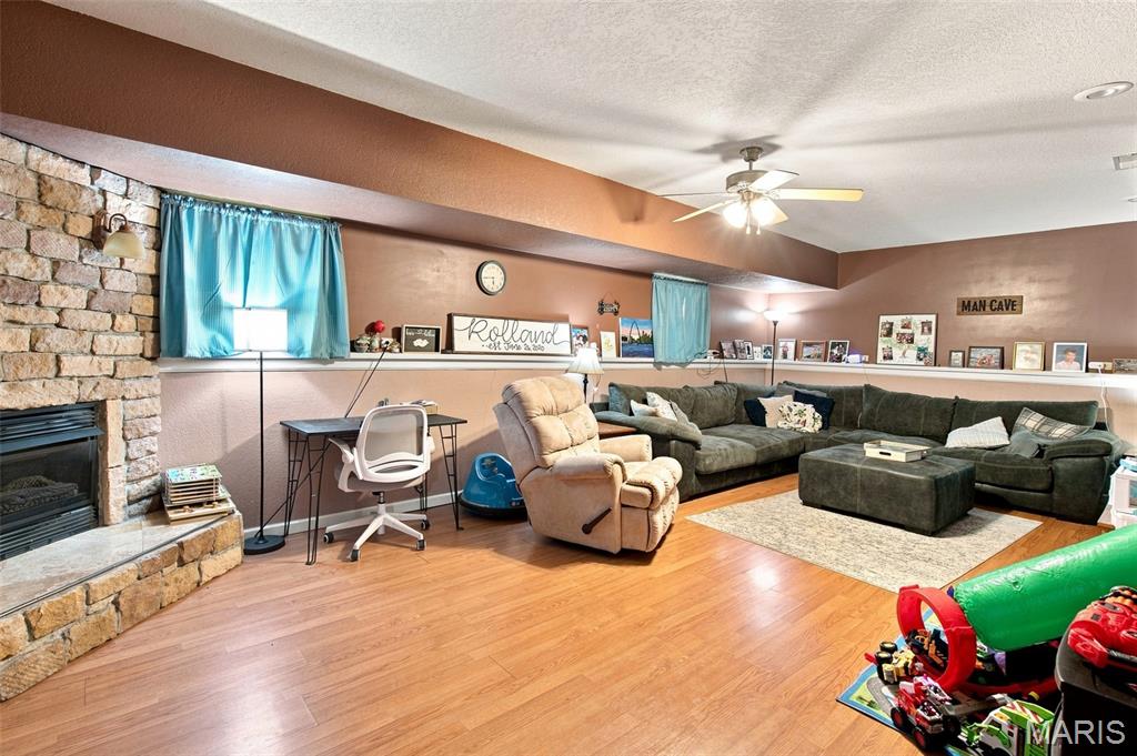 3038 Wolf Run Property Photo 21