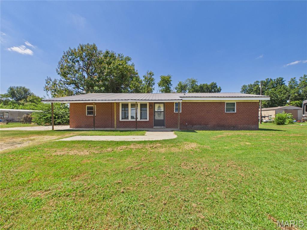 39389 County Road 233 Property Photo 1