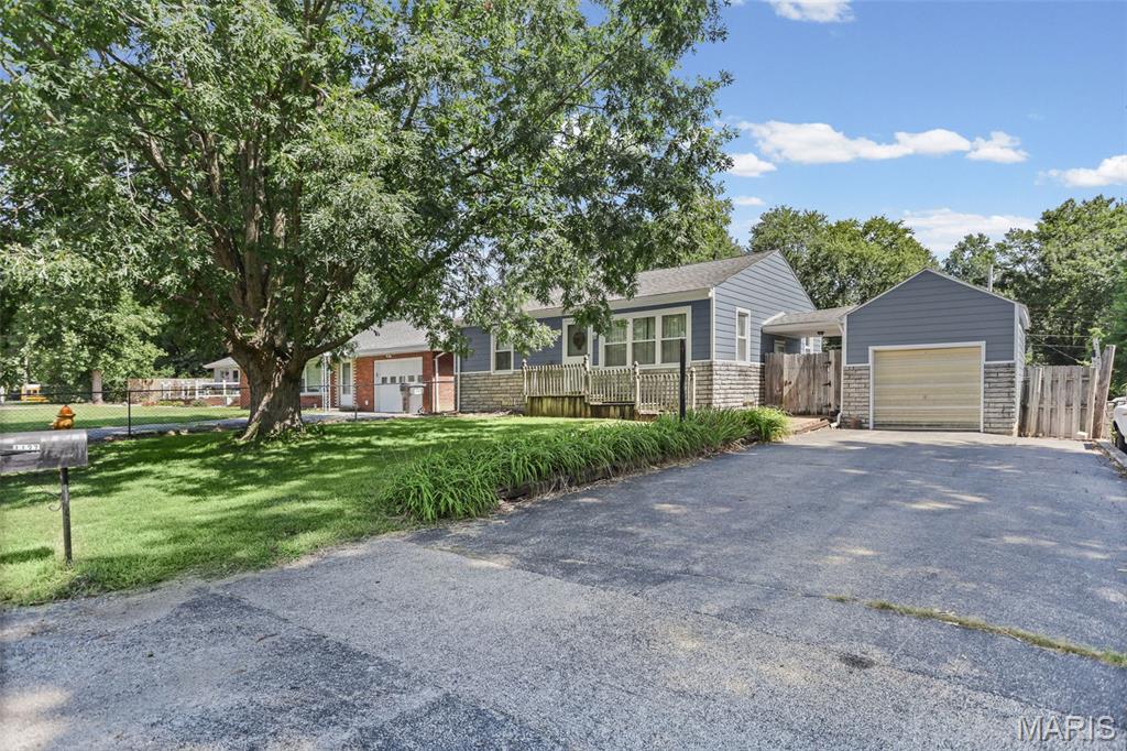1137 Pine Drive Property Photo 1