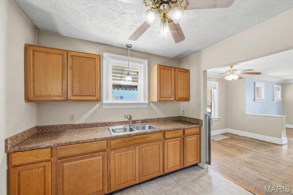 2707 Gerson Avenue Property Photo 9