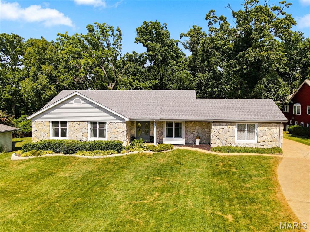 2126 Park Forest Drive Property Photo 1